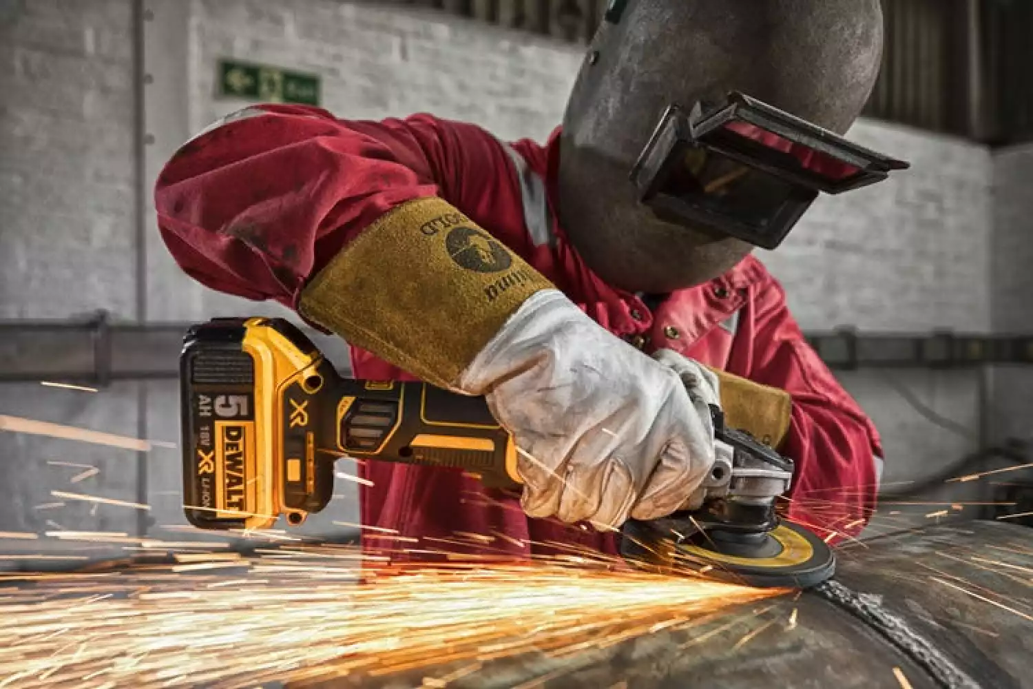 DeWALT DCG405NT 18V Li-Ion accu haakse slijper body in TSTAK - 125mm - koolborstelloos