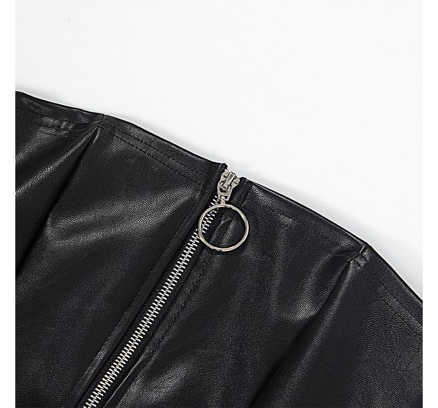 Bulgaris - Strapless, getailleerd jurkje van imitatieleer met riem, ketting en rits