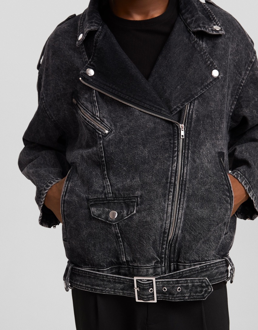 Jaqueta jeans estilo motociclista