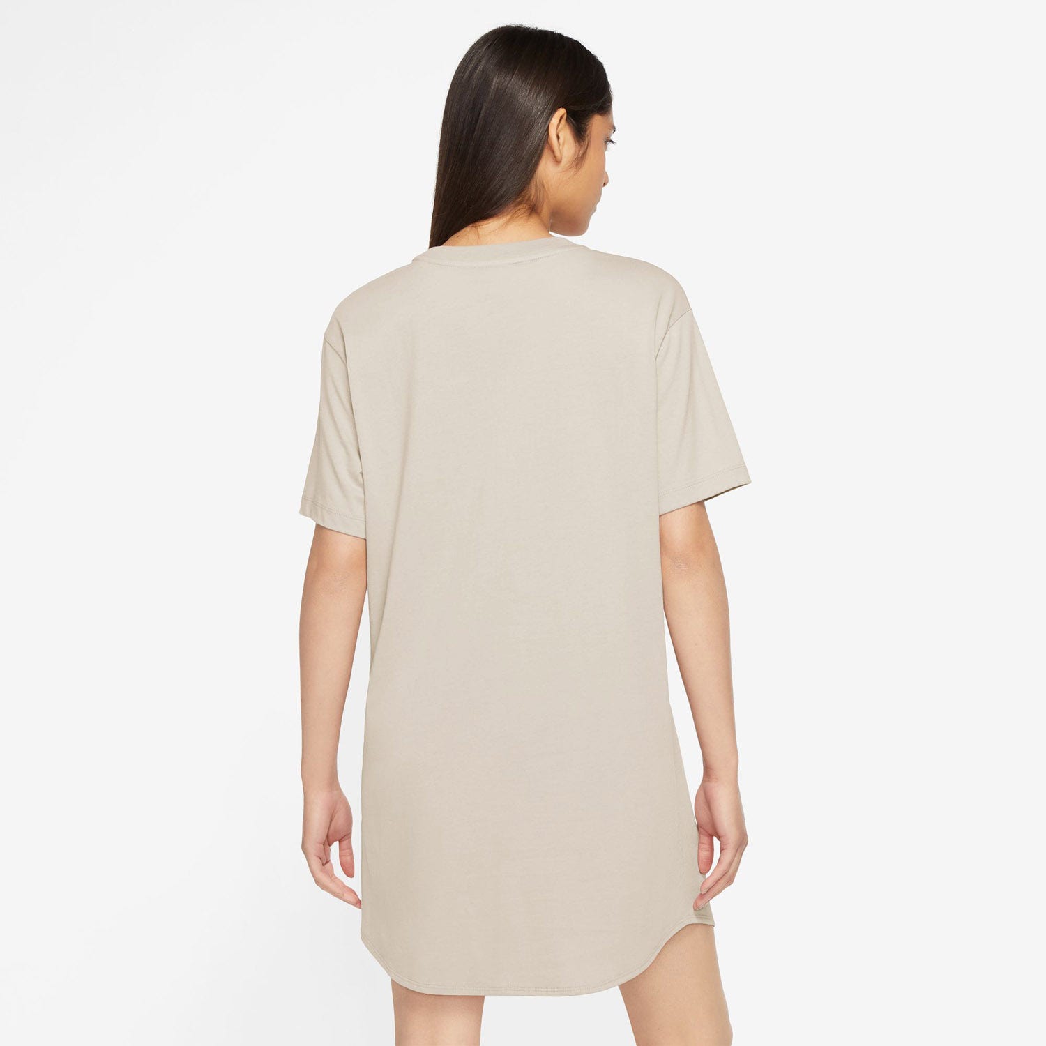 Nike  Sportswear Essential