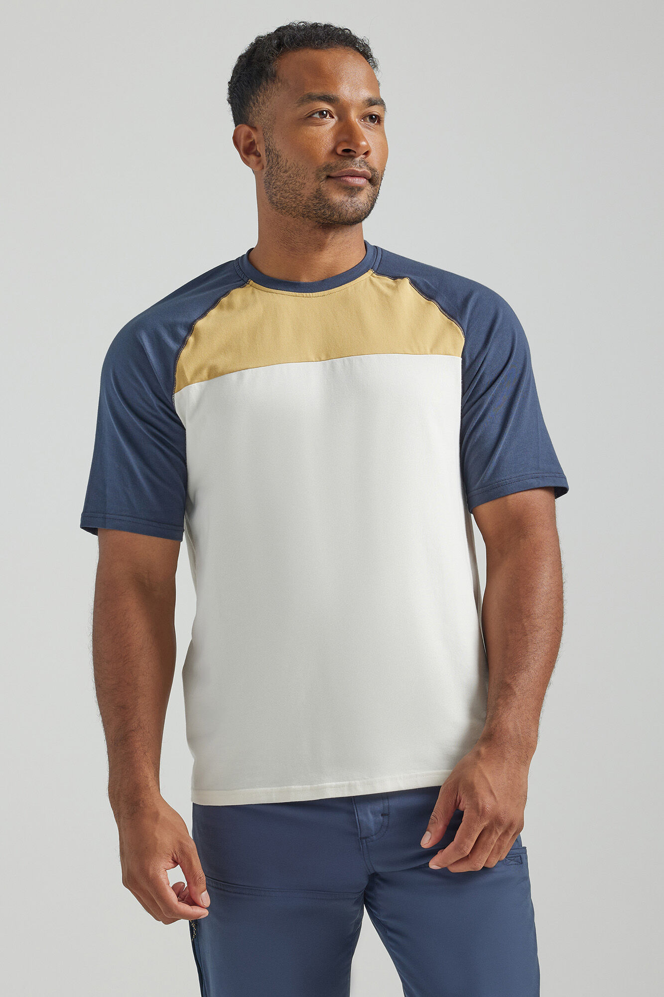 Camiseta básica com logo - Bege