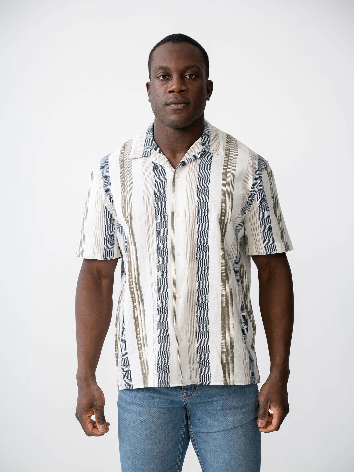 Relax New-Linen Short Short Sleeve Resort