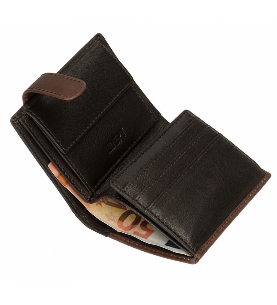 Carteira Joumma Bags Adept Jim marrom - 8,5 x 10,5 x 1 cm