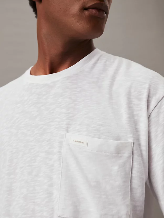 Camiseta com bolso em malha de algodão flamejante