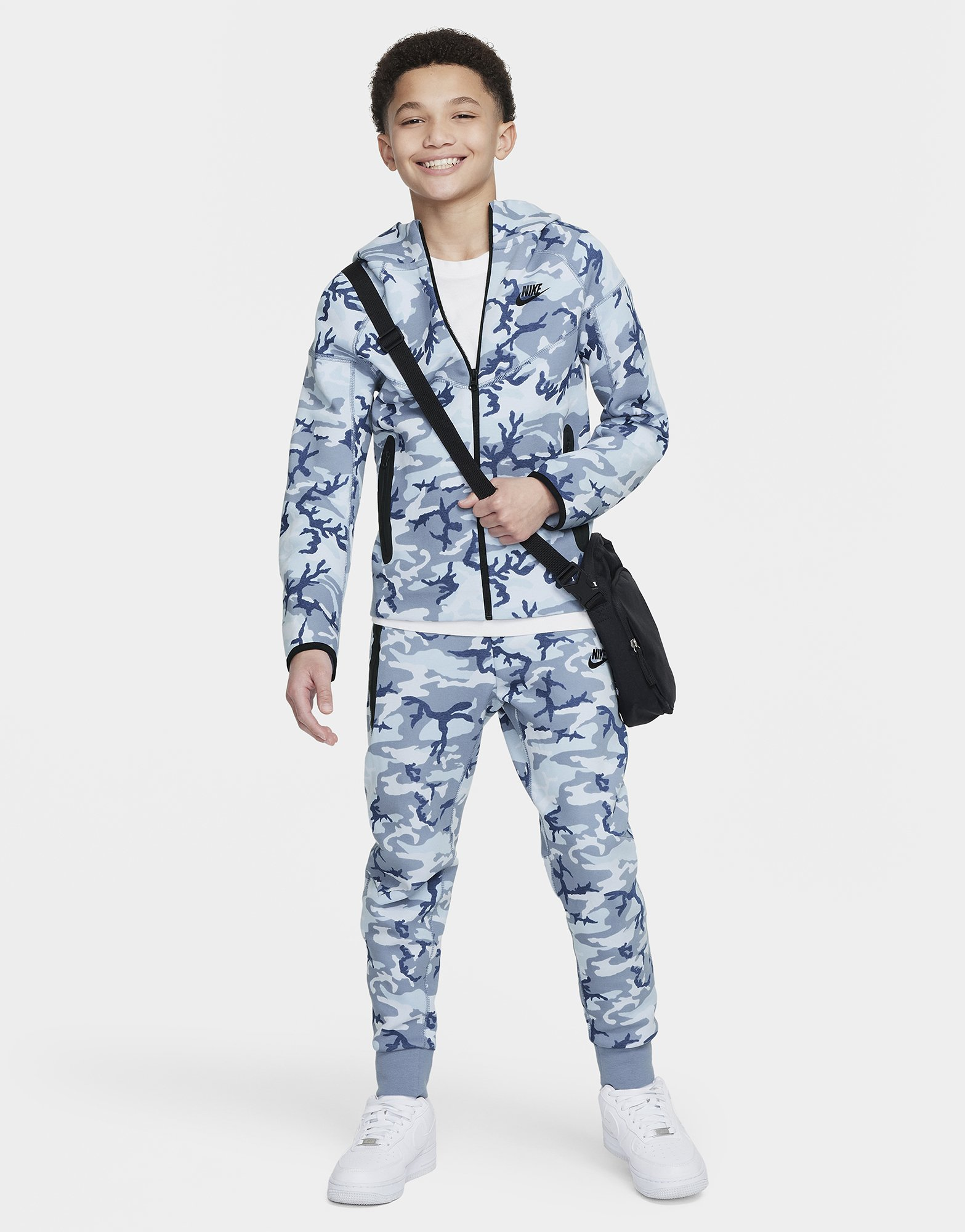 Nike OLDER KIDS' (BOYS')