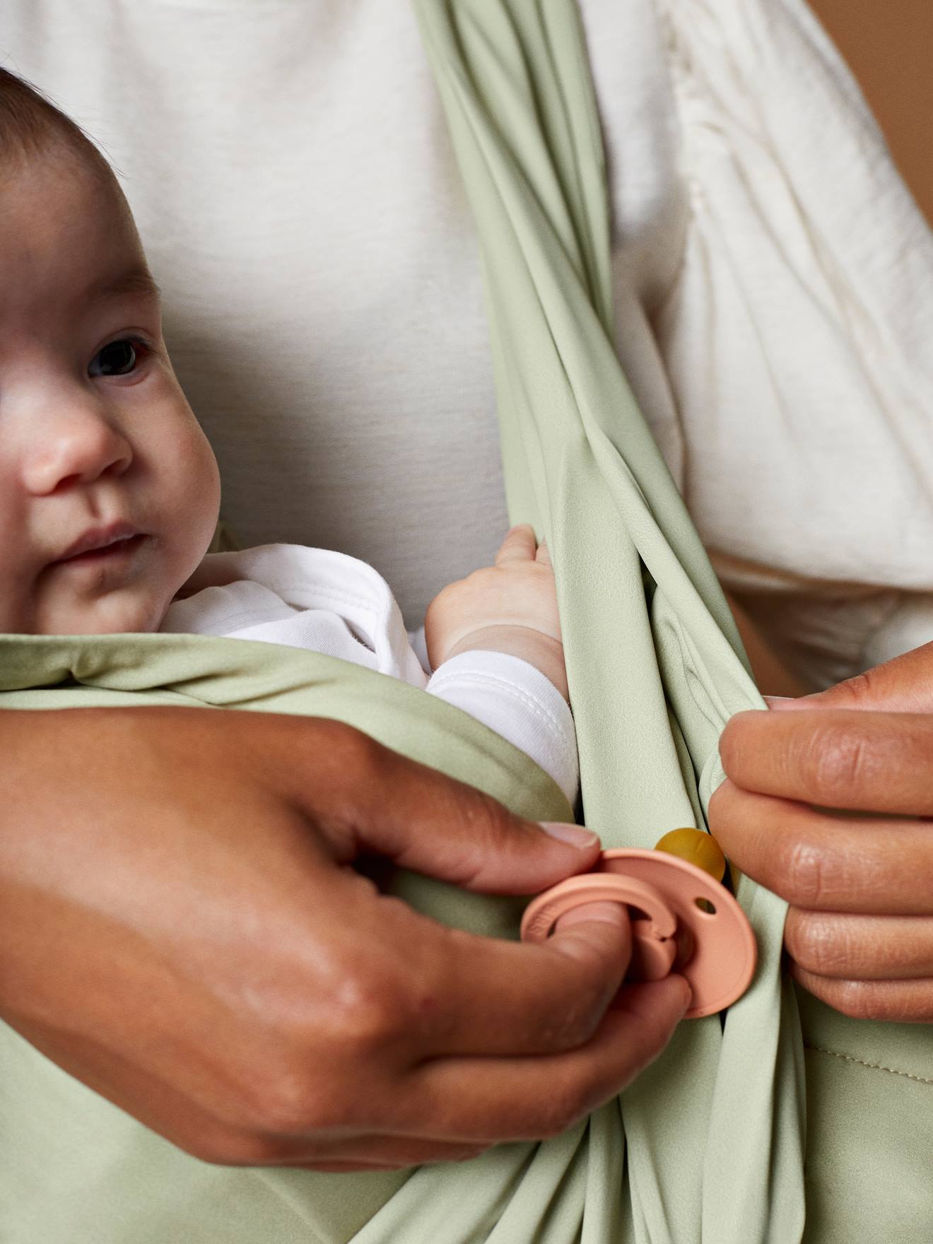 Canguru para bebê IZZZI cinza