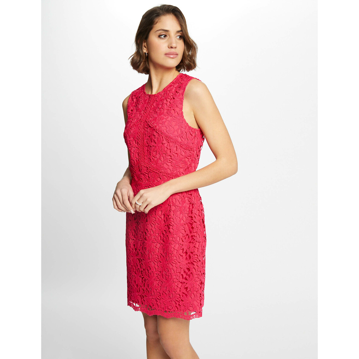 MORGAN<br>Vestido curto e reto de renda