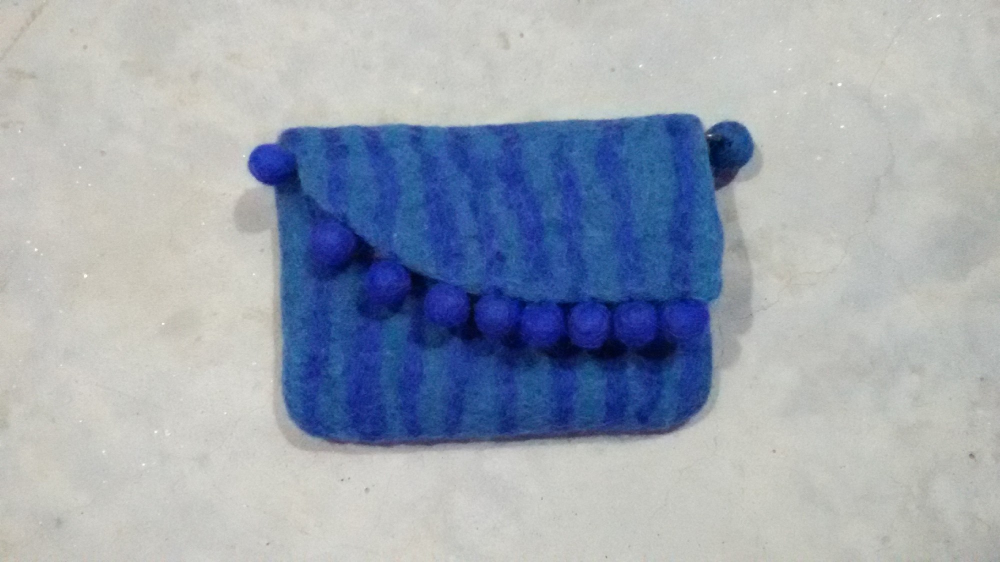 Filz-Tasche mit Klappe blau, B 16 cm, H 10 cm günstig bestellen