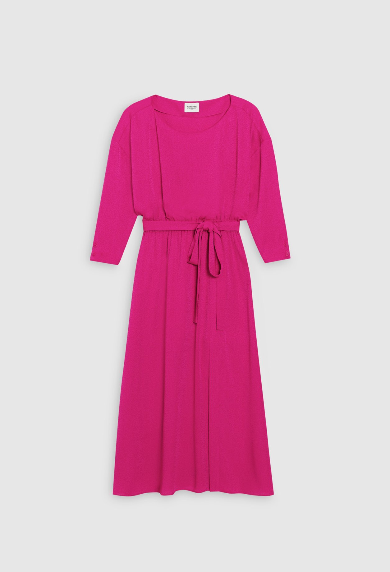 Robe longue ouverte dans le dos