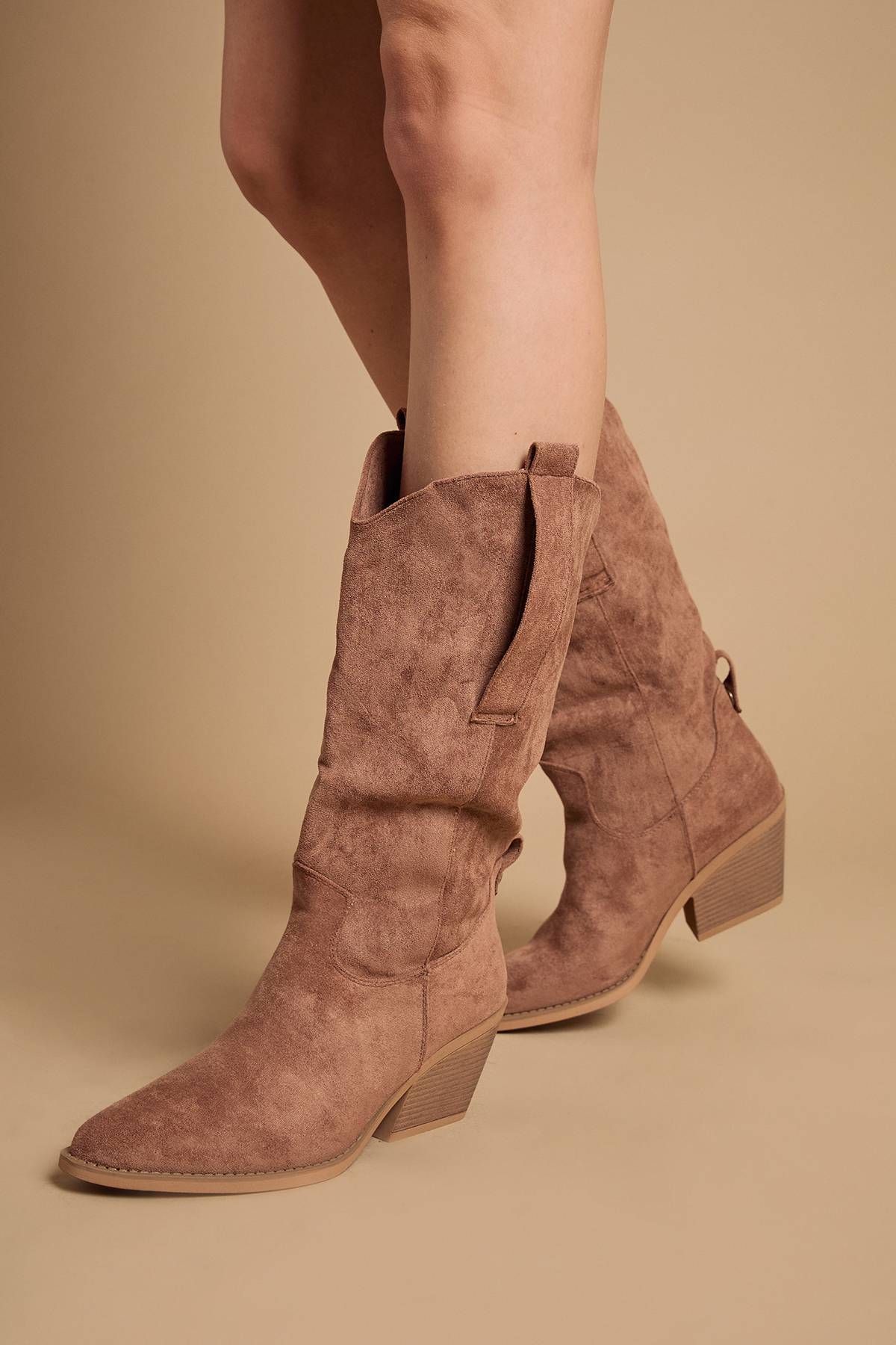 Oasis Bottes Western Mi-Mollet Slouch Wanda en Synthétique