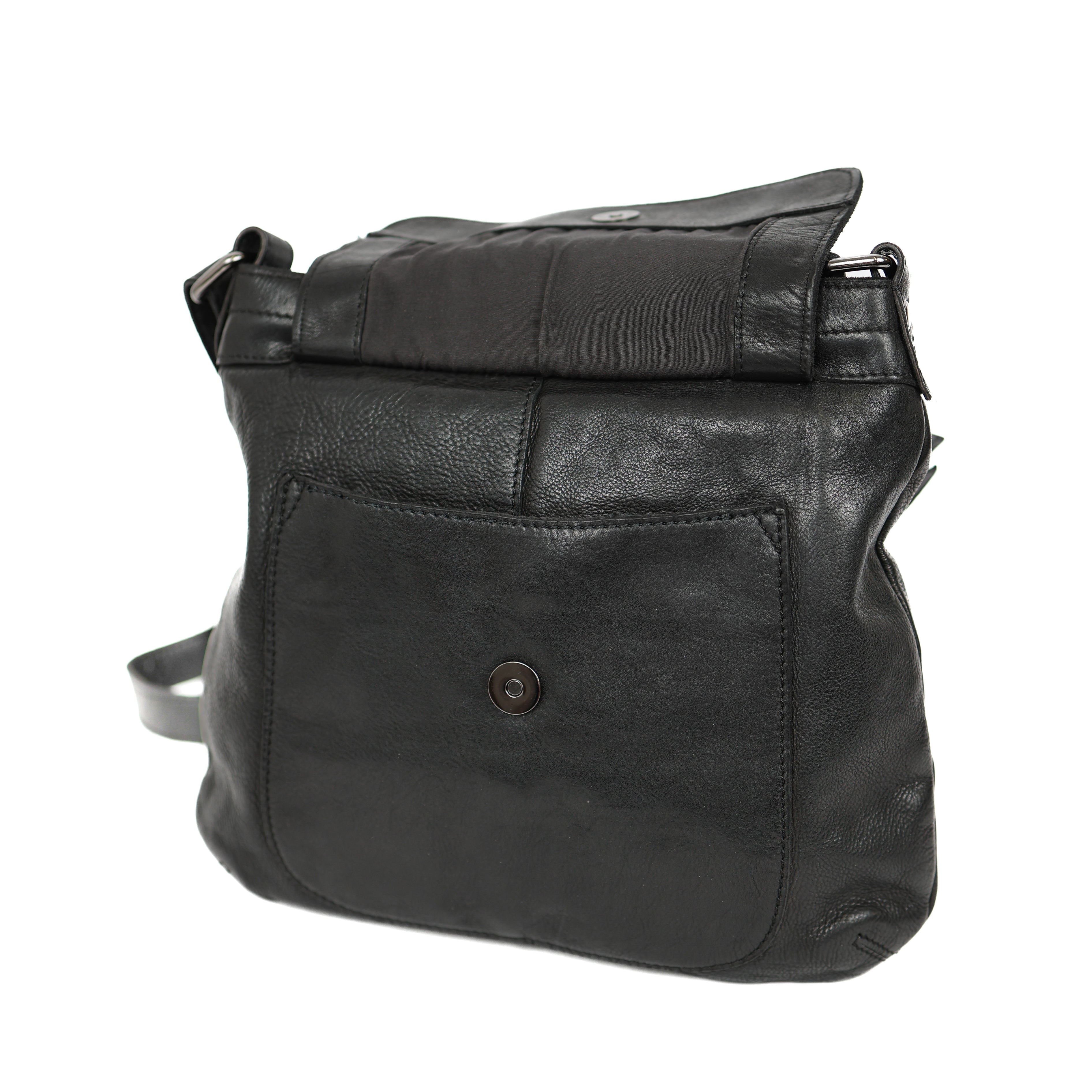 Schoudertas met voorvak 'Merle' zwart Black
