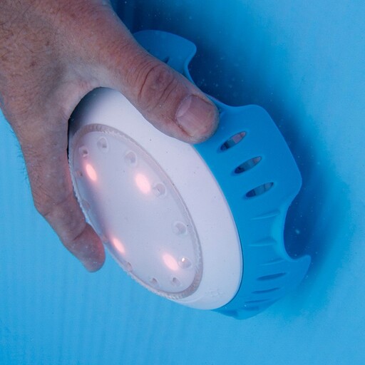 Iluminação para piscinas acima do solo