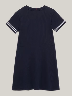Vestido essencial canelado acinturado e evasê