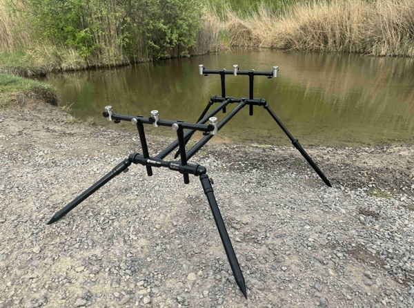 Holdcarp Black Brilliant RodPod  Black Edition