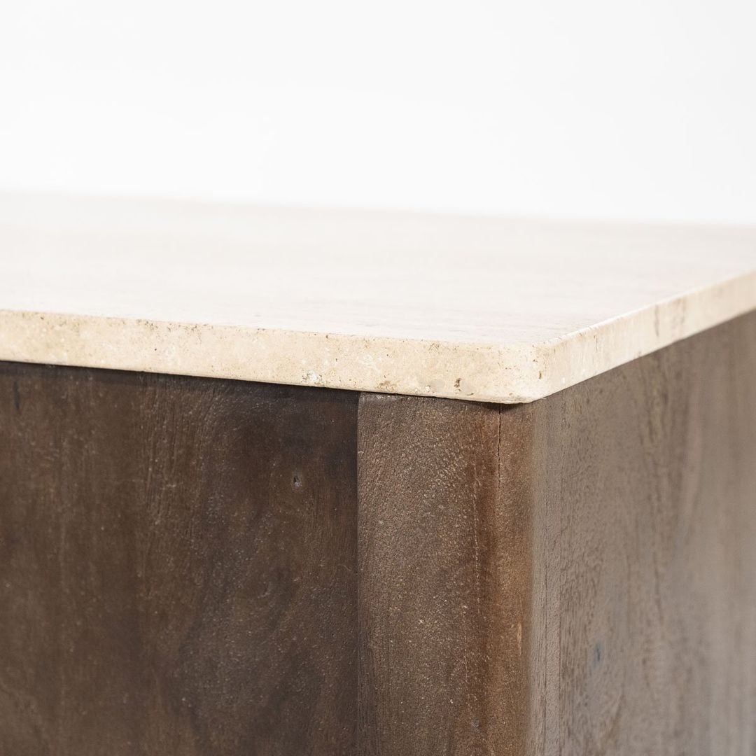 Eleonora   Lio Dressoir