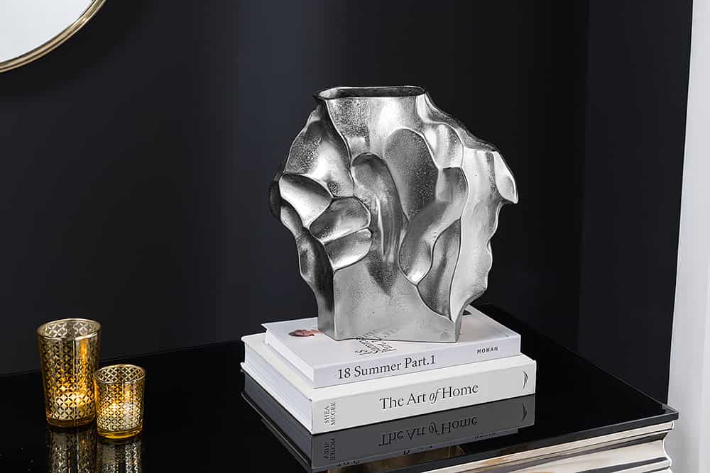 Handgefertigte Vase LIQUID 30cm silber Metall Hammerschlag Design
