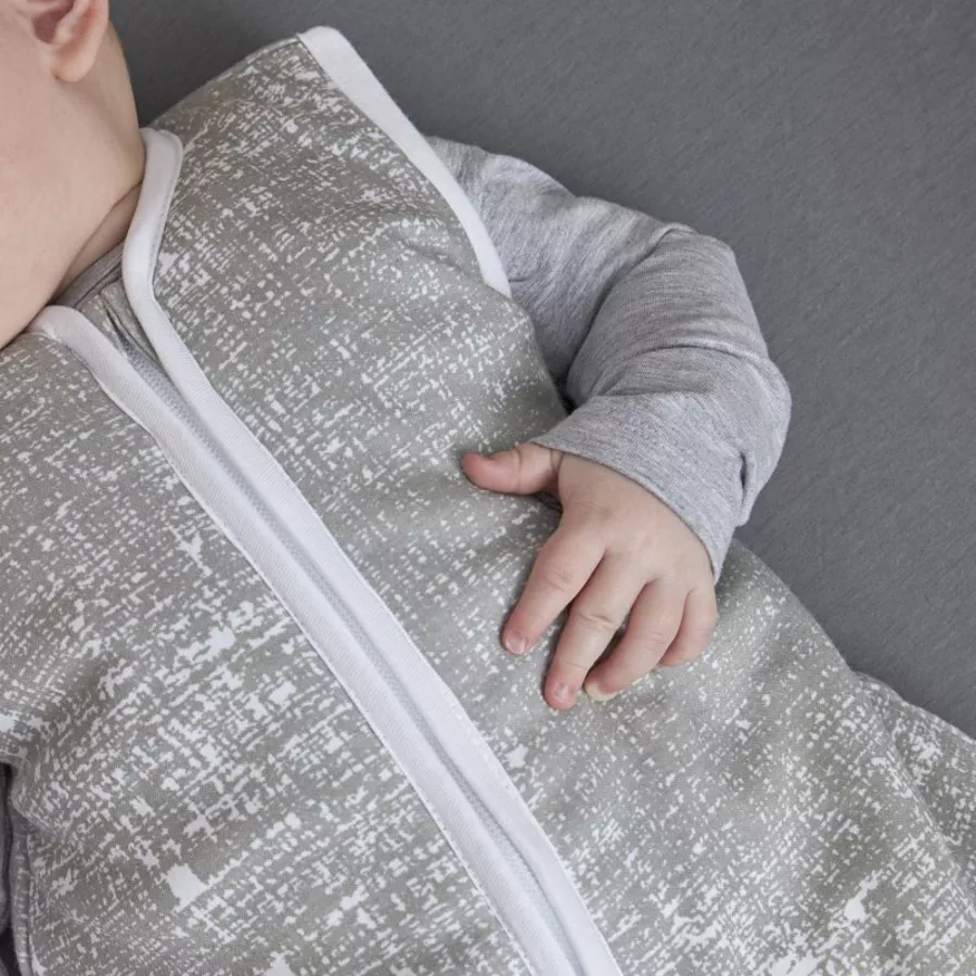 Meyco Schlafsack rund gefüttert fine lines grau