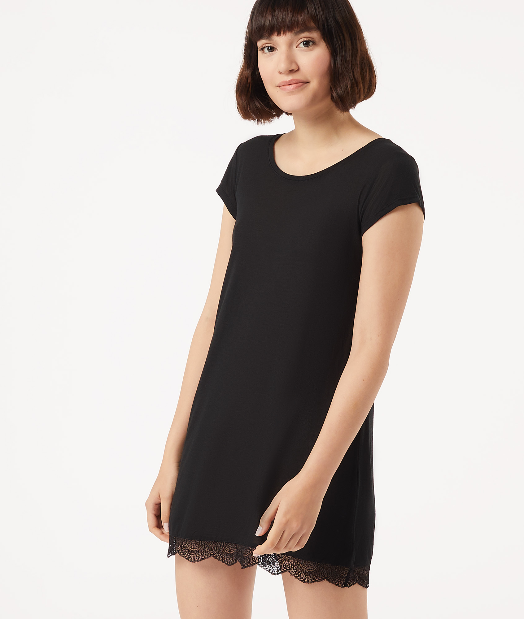 Chemise de nuit bas dentelle