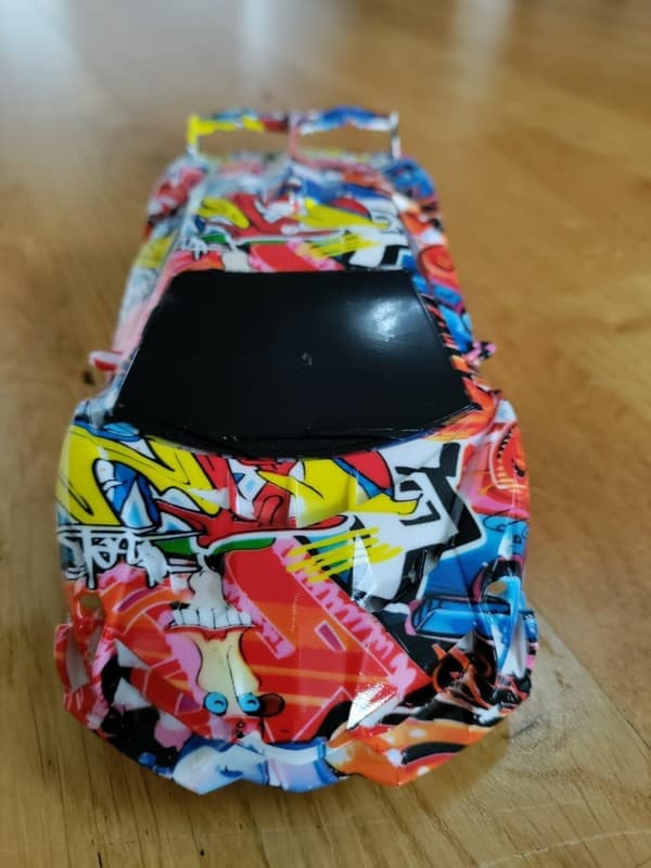 Racing Radiostyrd Bil . 18cm l Fr 3år
