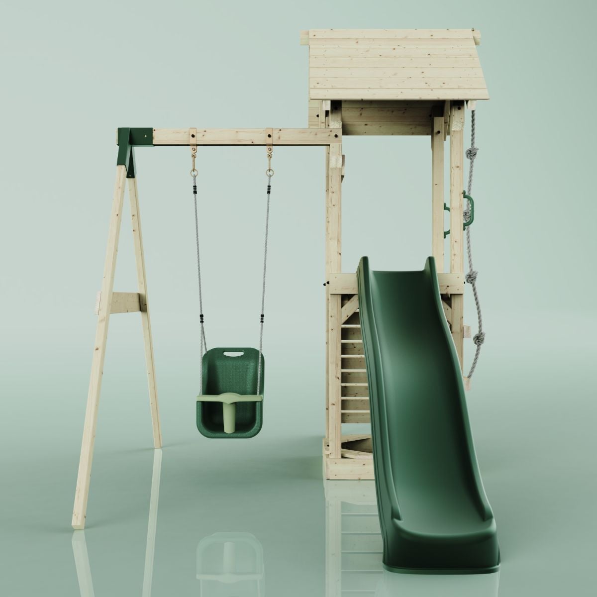 PolarPlay Göteborg houten speeltoren in het groen,