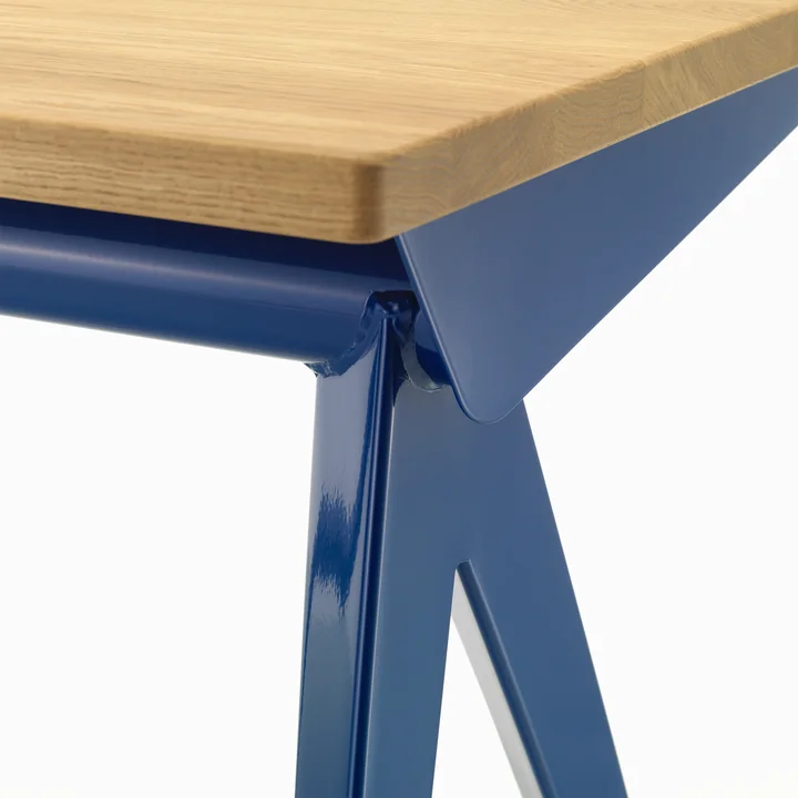 Vitra - Compas Direction Tisch, Eiche natur/ schwarz