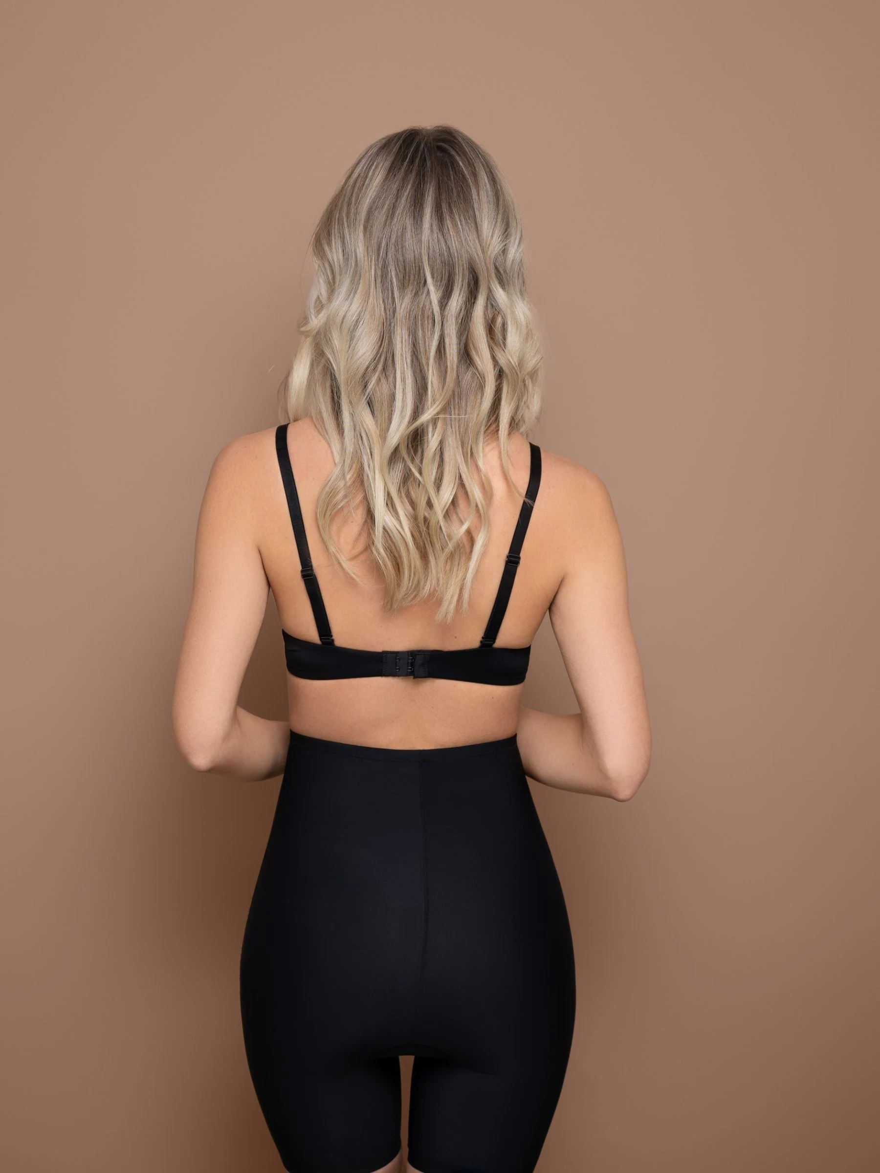 Bye Bra - Vormgevende zwarte short met hoge taille