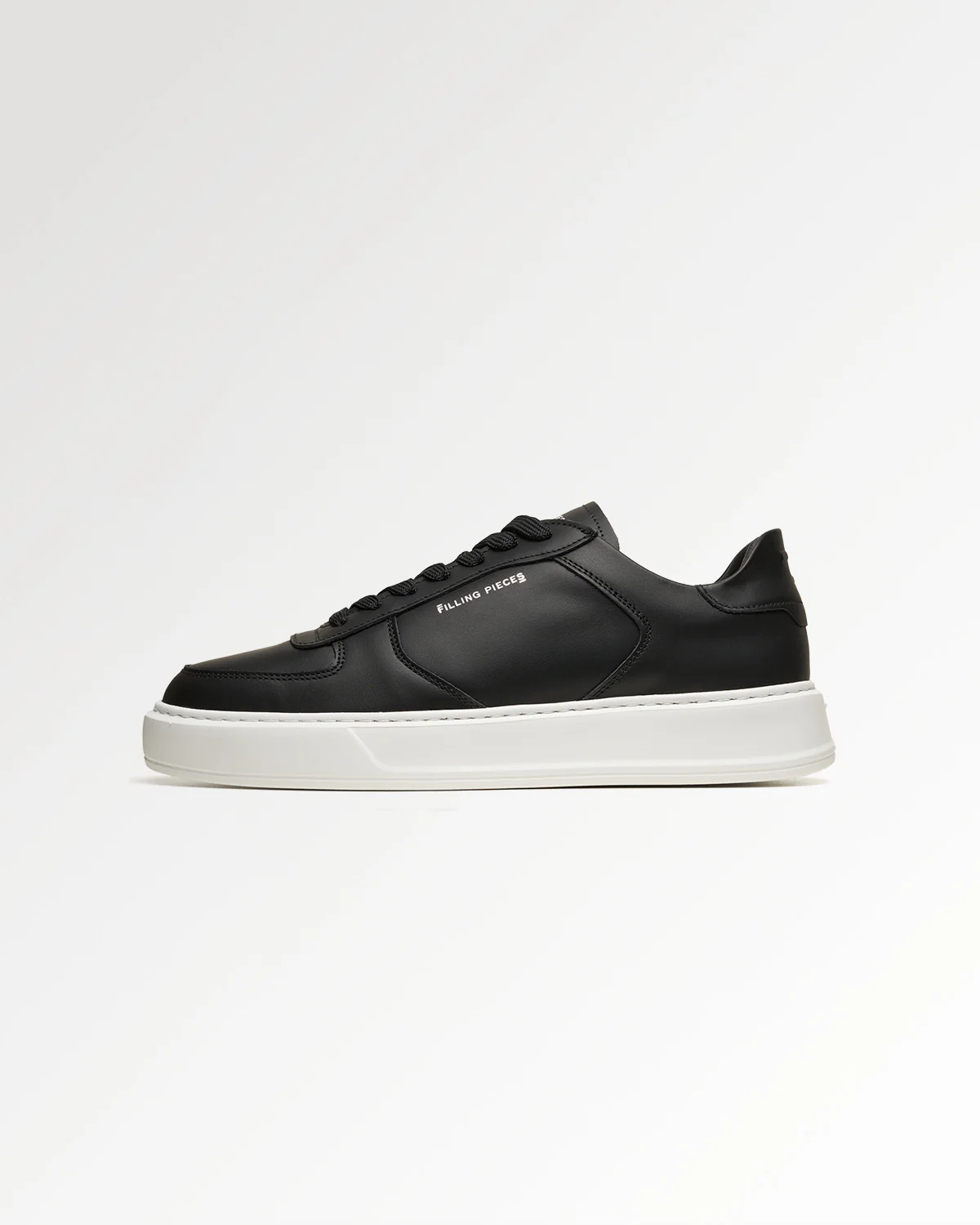 Evo Court Nappa Black