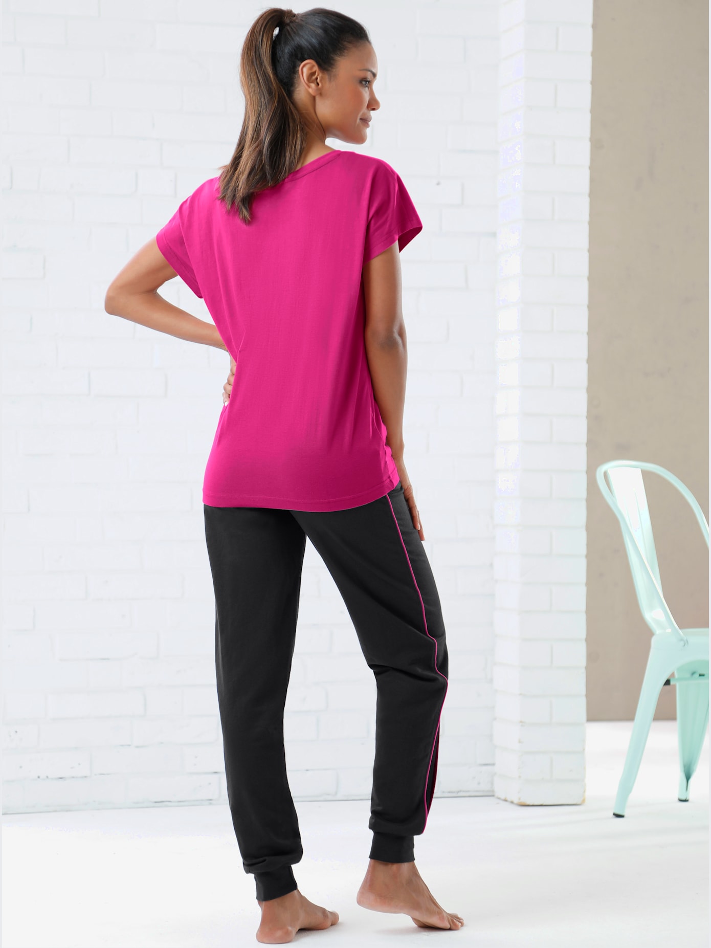 T-shirt féminin sport imprimé poitrine