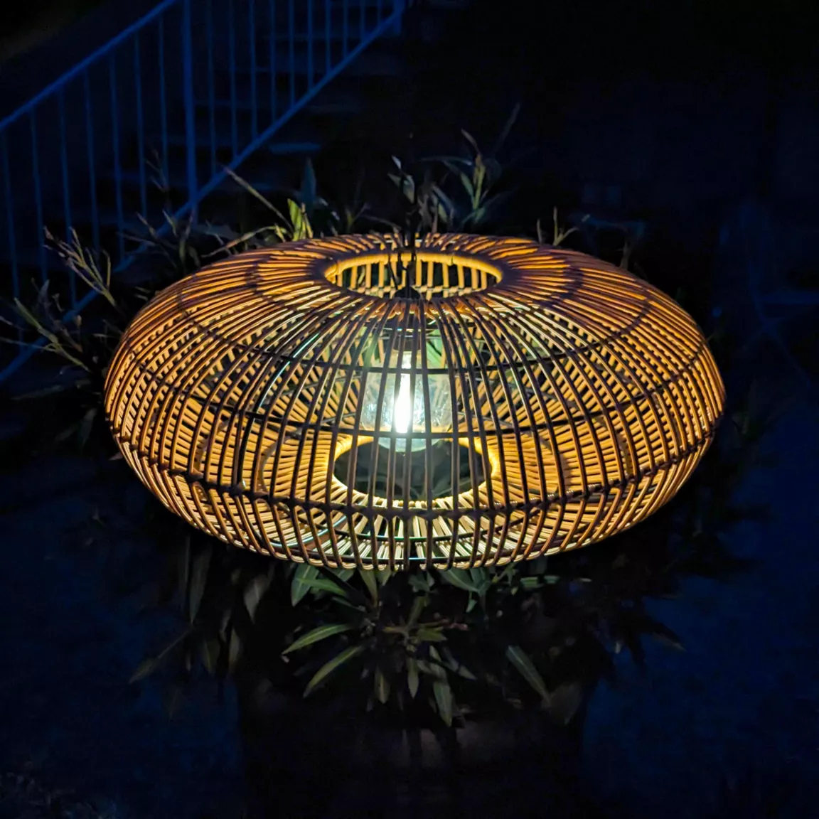 Suspension de jardin solaire résine tressée LED (D49 cm) Sienna Naturel