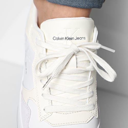 Baskets Cupsole Low Leather Mono 0574 Ivory Ghost Grey Black