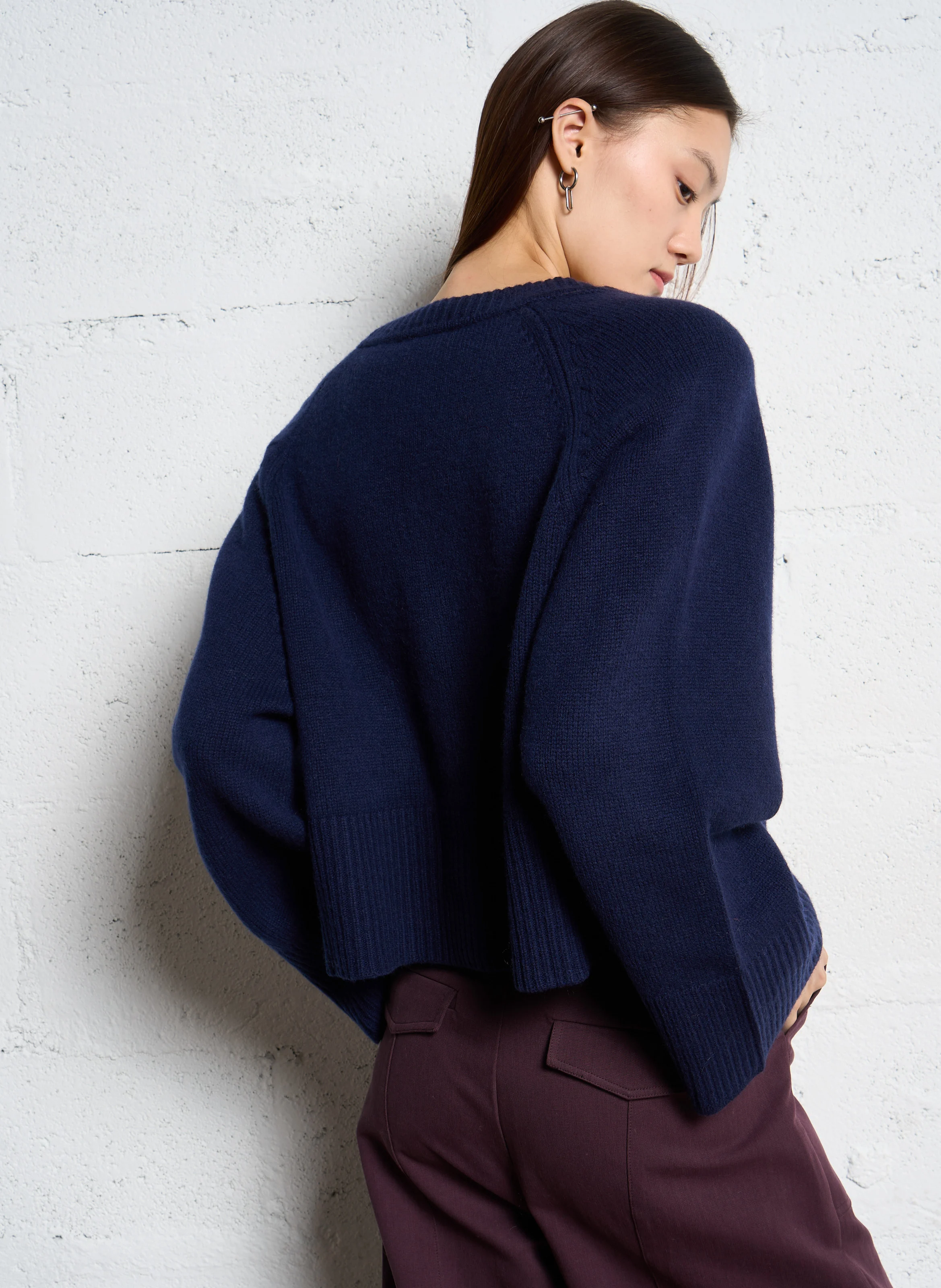 MEDI - Gilet court col V en laine| Bleu