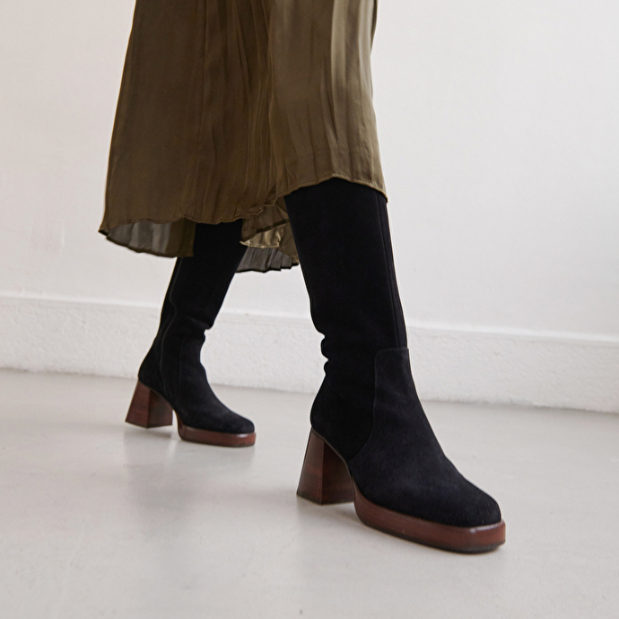 Bottes à plateformes  en croute noir
