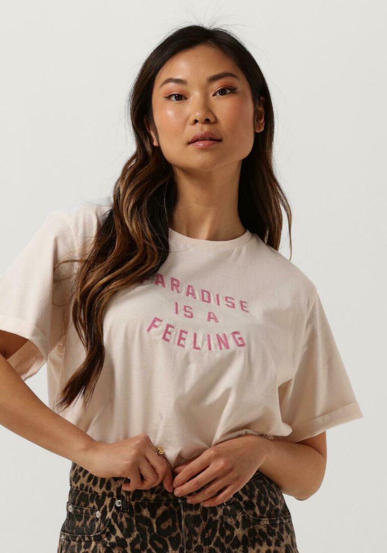 CATWALK JUNKIE roze catwalk junkie t-shirt relaxed rolled-up sleeve tee