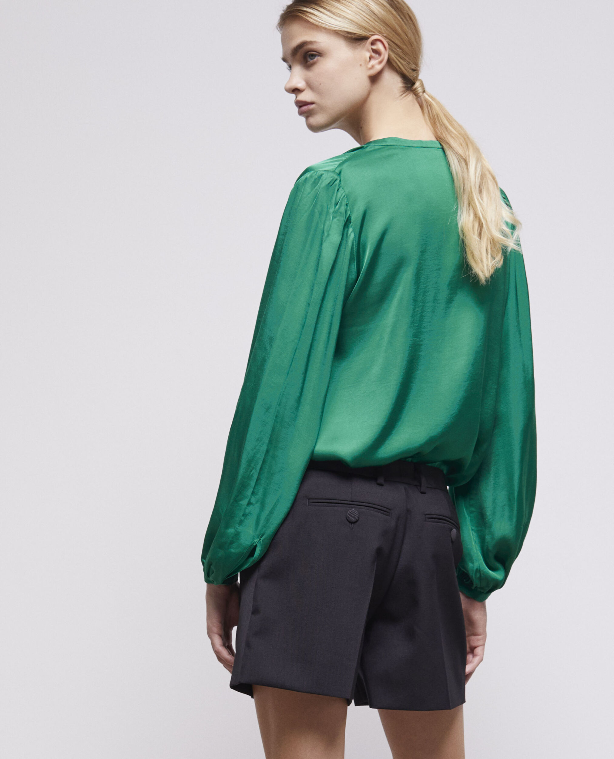 Short en laine noir