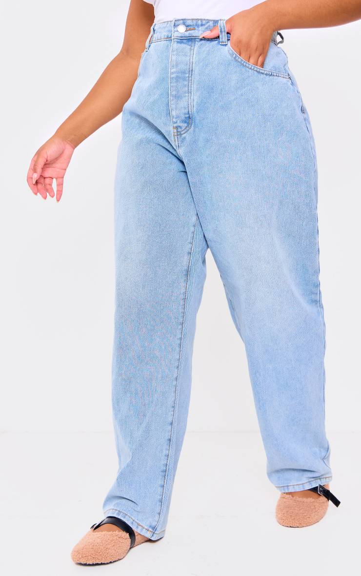 Light Blue Wash Prettylittlething Plus Jean Boyfriend