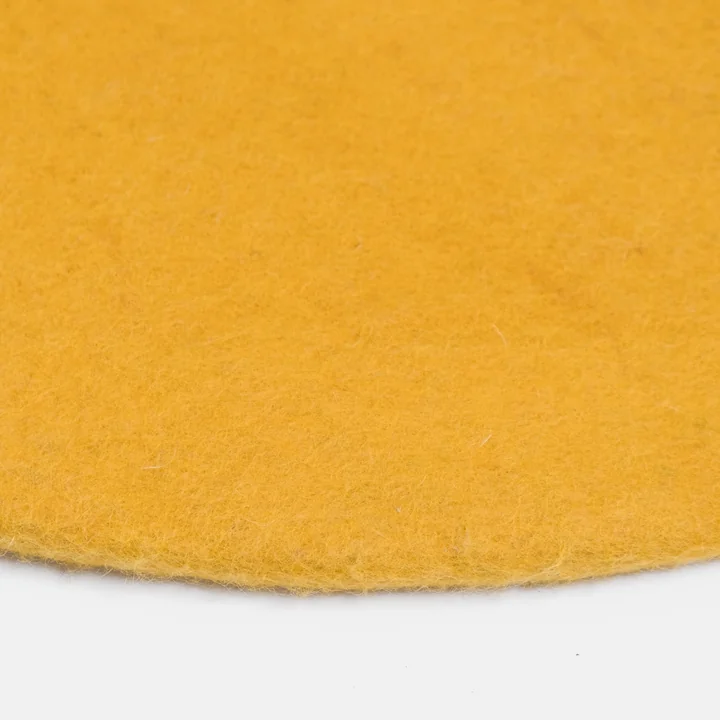 myfelt - Klara Filzteppich Ø 120 cm, senfgelb