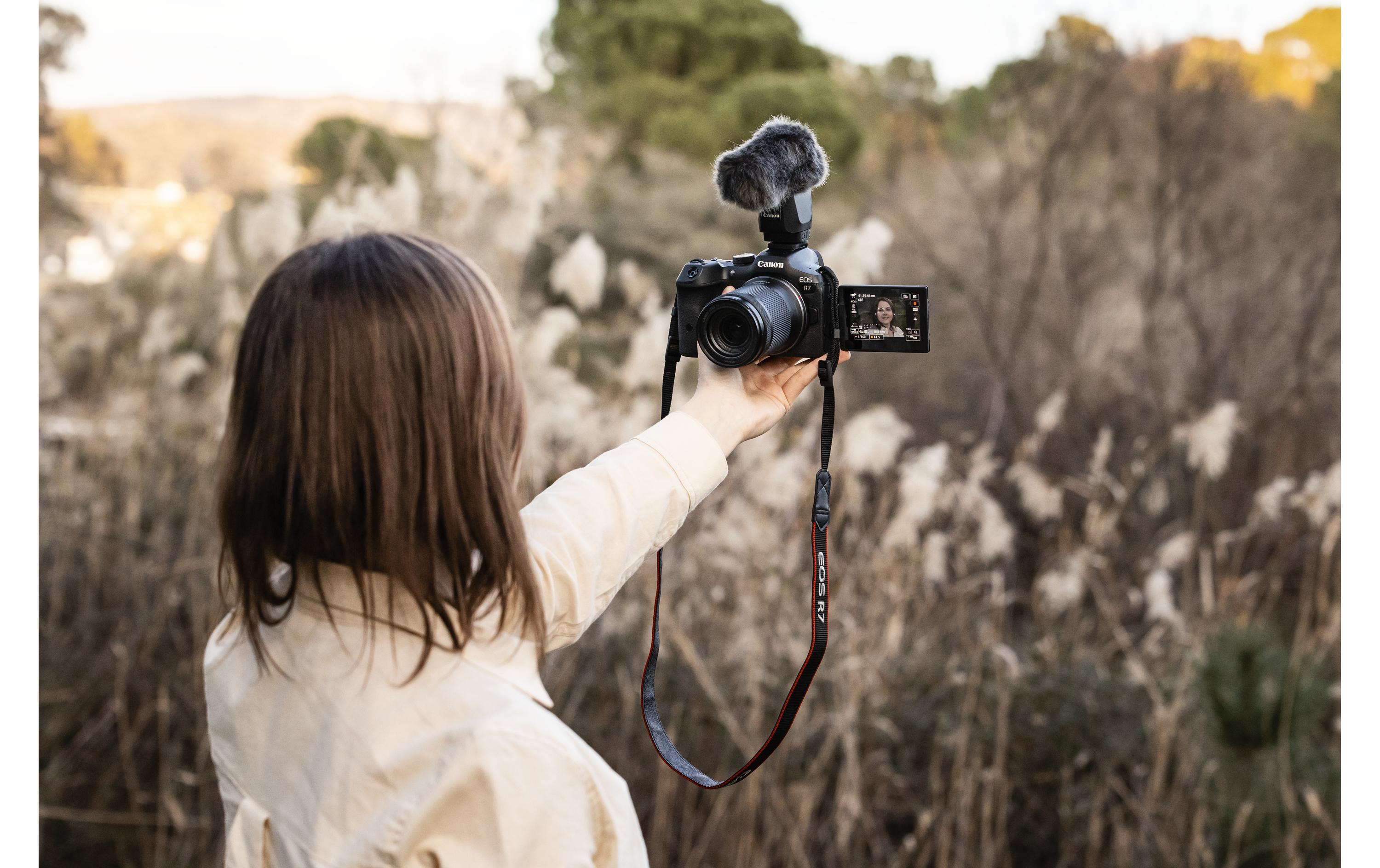 Fotokamera EOS R7 Body<br>EOS R Technologie trifft APS-C Design