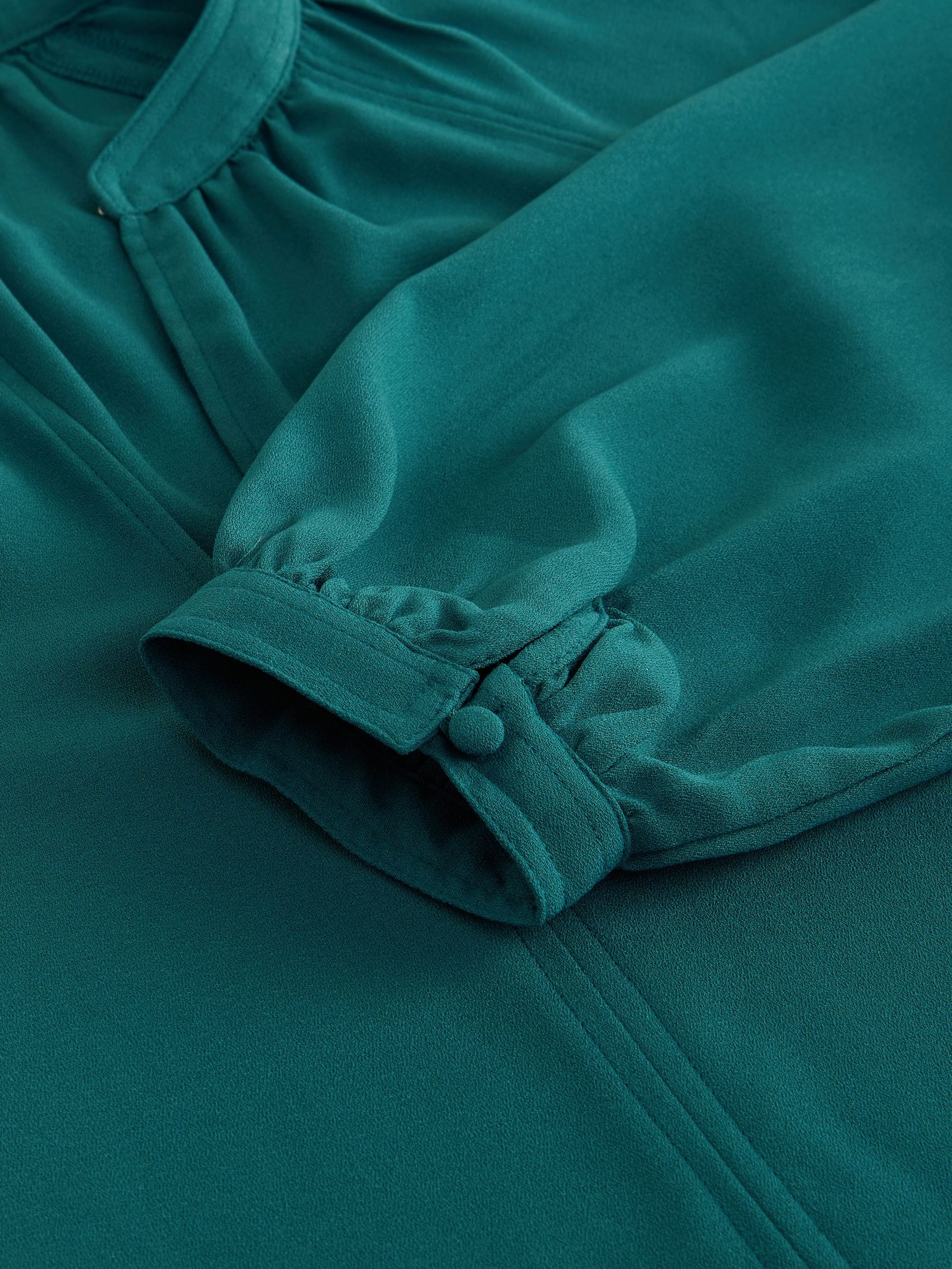 Blauwgroen - Blouse met V-hals en lange mouwen