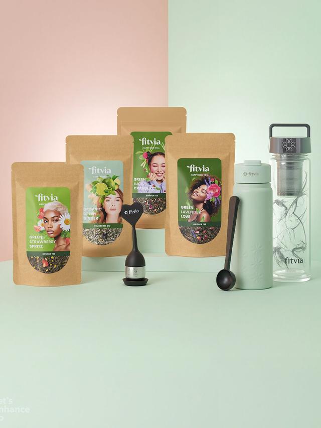 Grüner Tee Set mit 4 verschiedenen Teesorten, 2 Flaschen, Tee-Ei & Teelöffel, 8-teilig