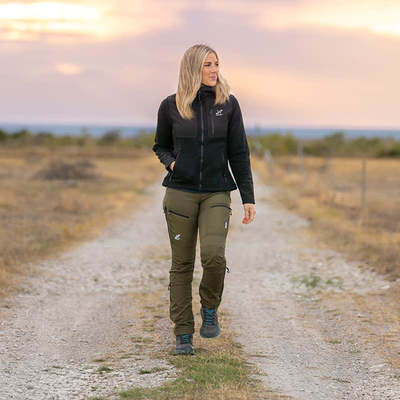 Wander Pro Wool Hoodie Dame Charcoal Black