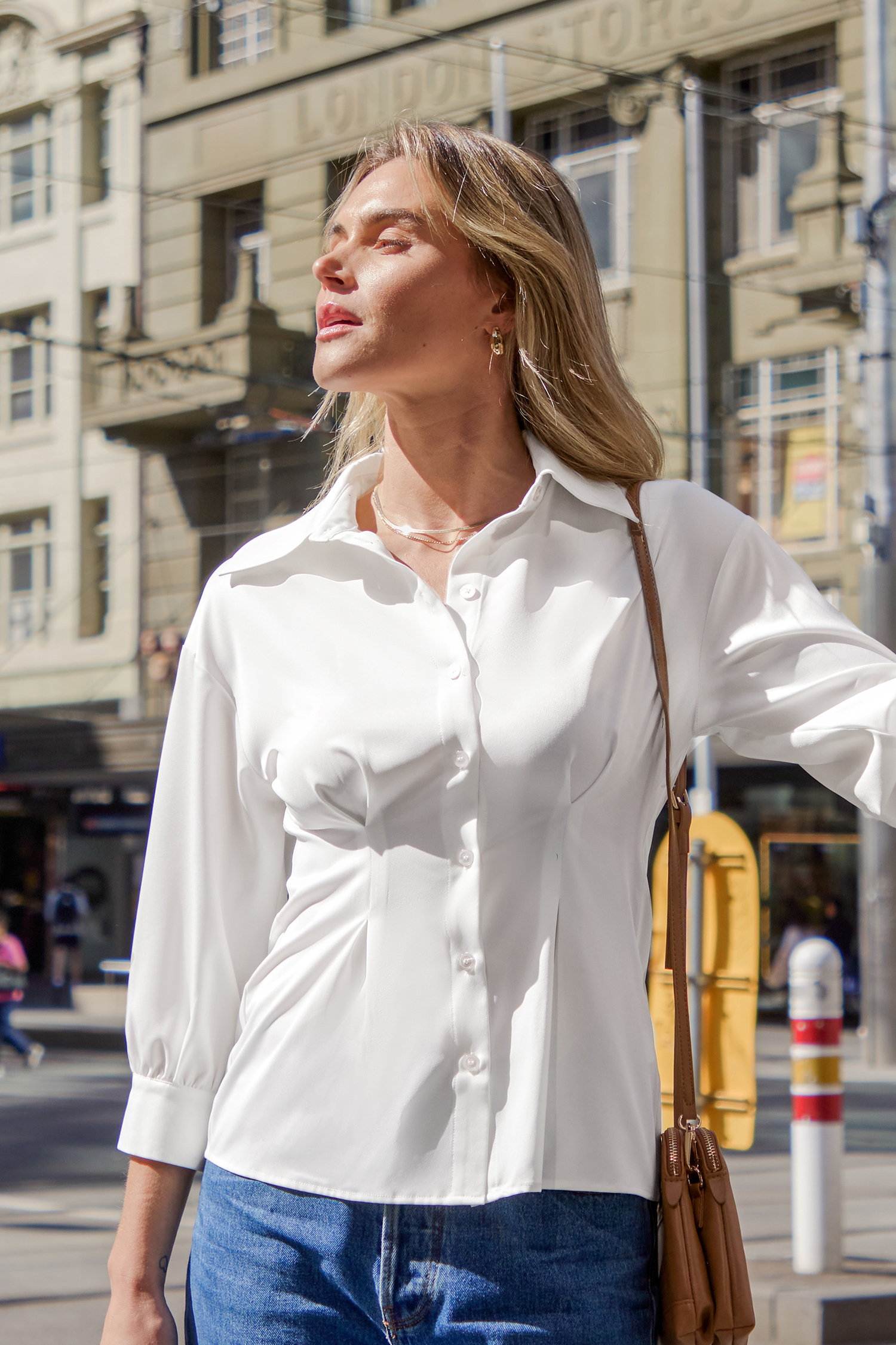 Chemise à boutons et manches 3/4 blanche