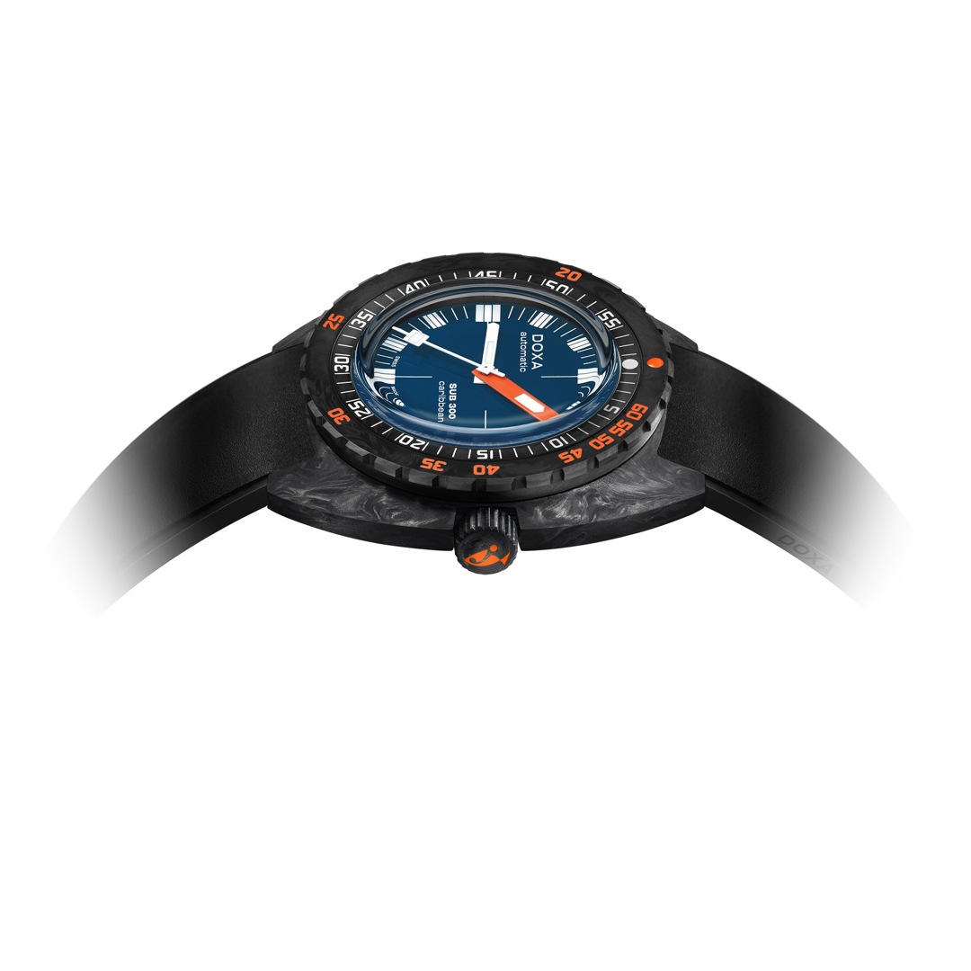 Doxa SUB 300 Carbon Caribbean