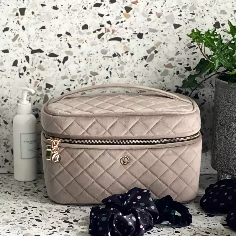 Coming Copenhagen Kaia Beauty Box - Sandy Beige (Limited Edition)