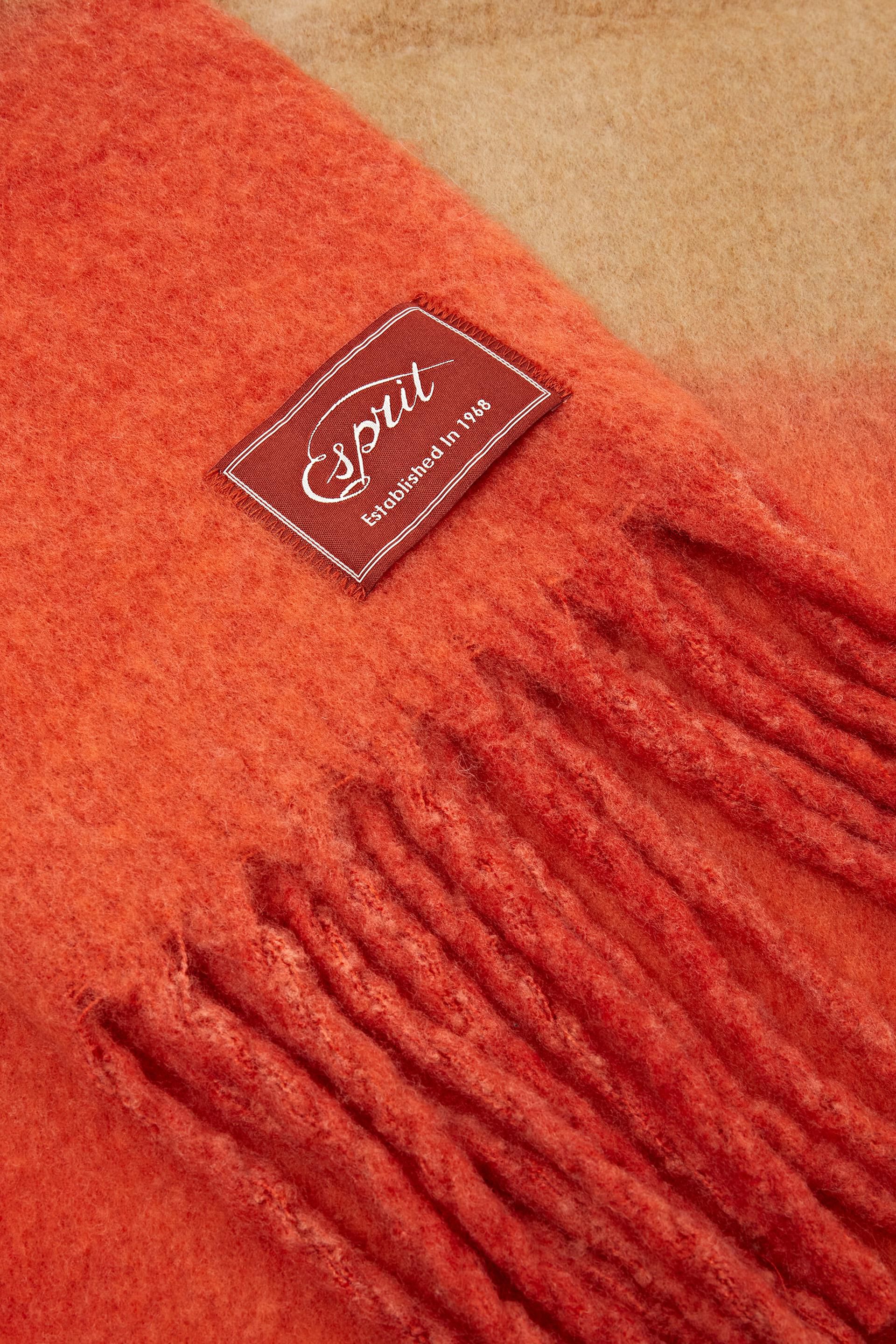 Shawls Scarves
