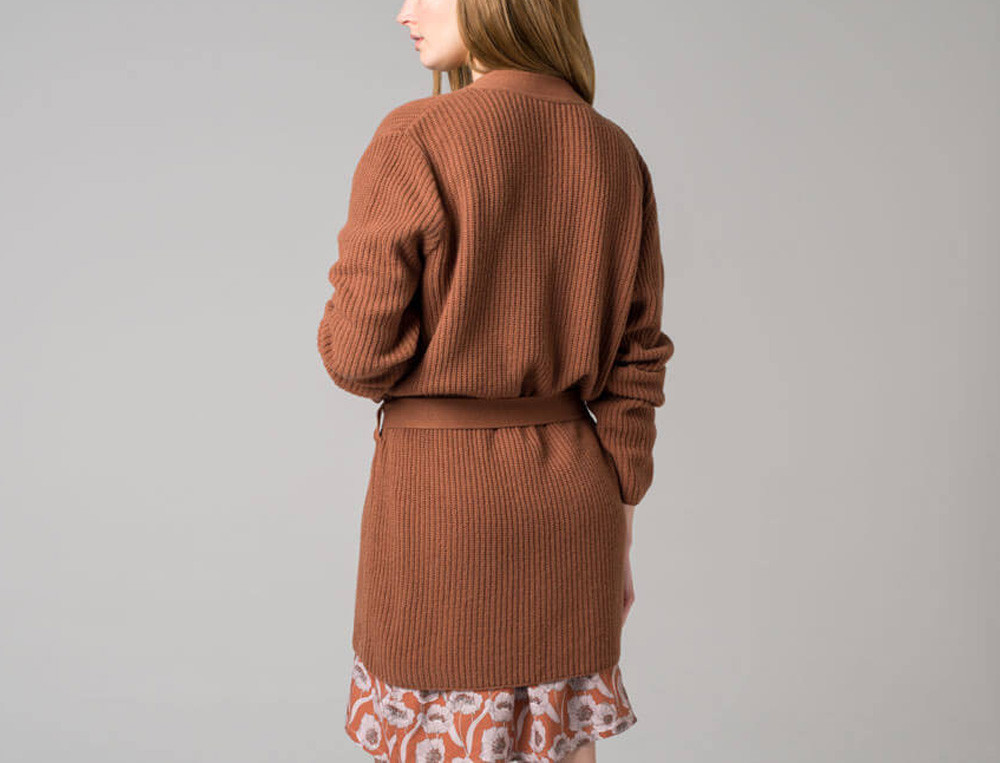 Gilet femme-Fleurs pralines