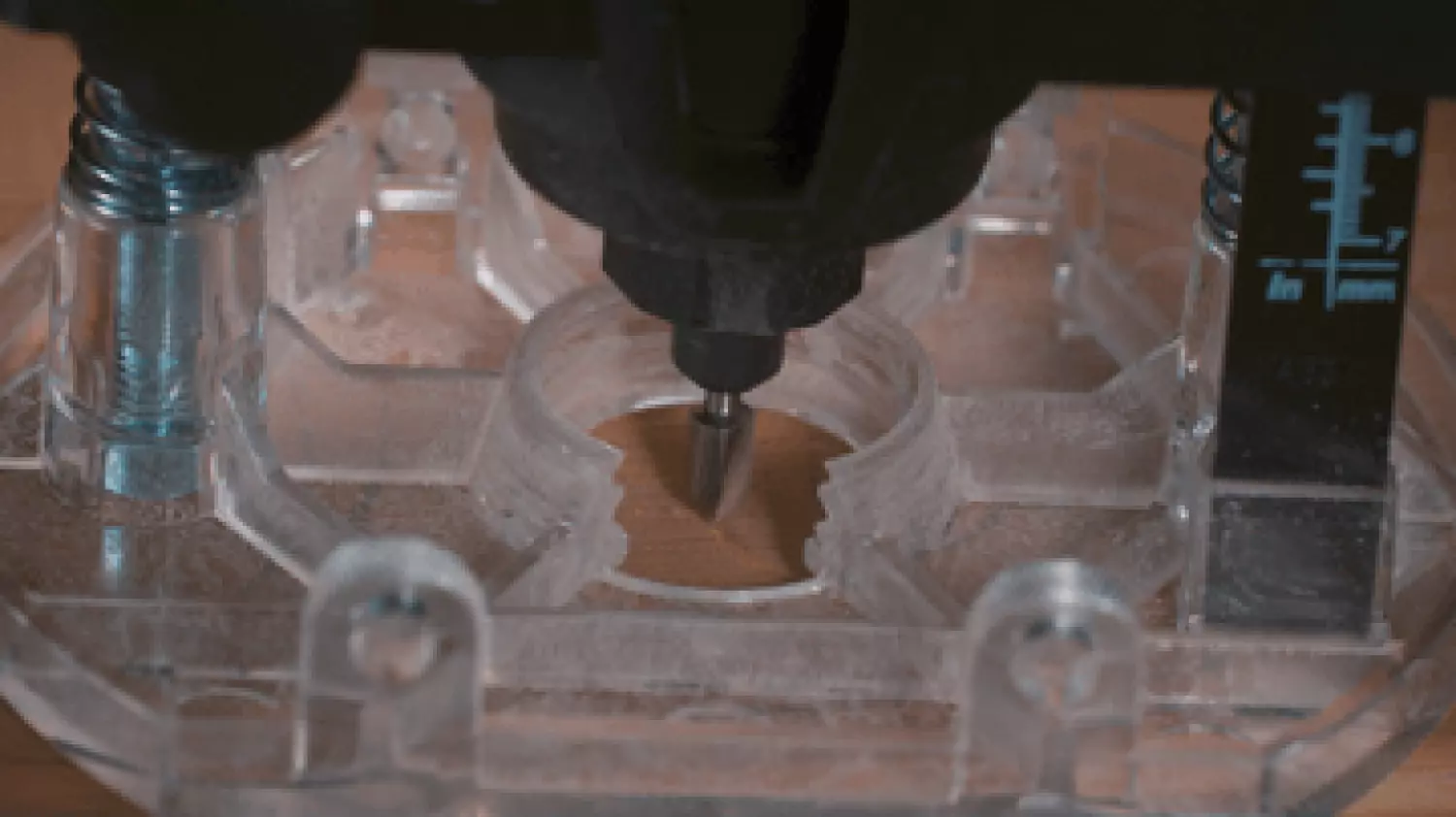 Dremel 660JA 7-Delige multifunctionele Frezenset in houten koffer