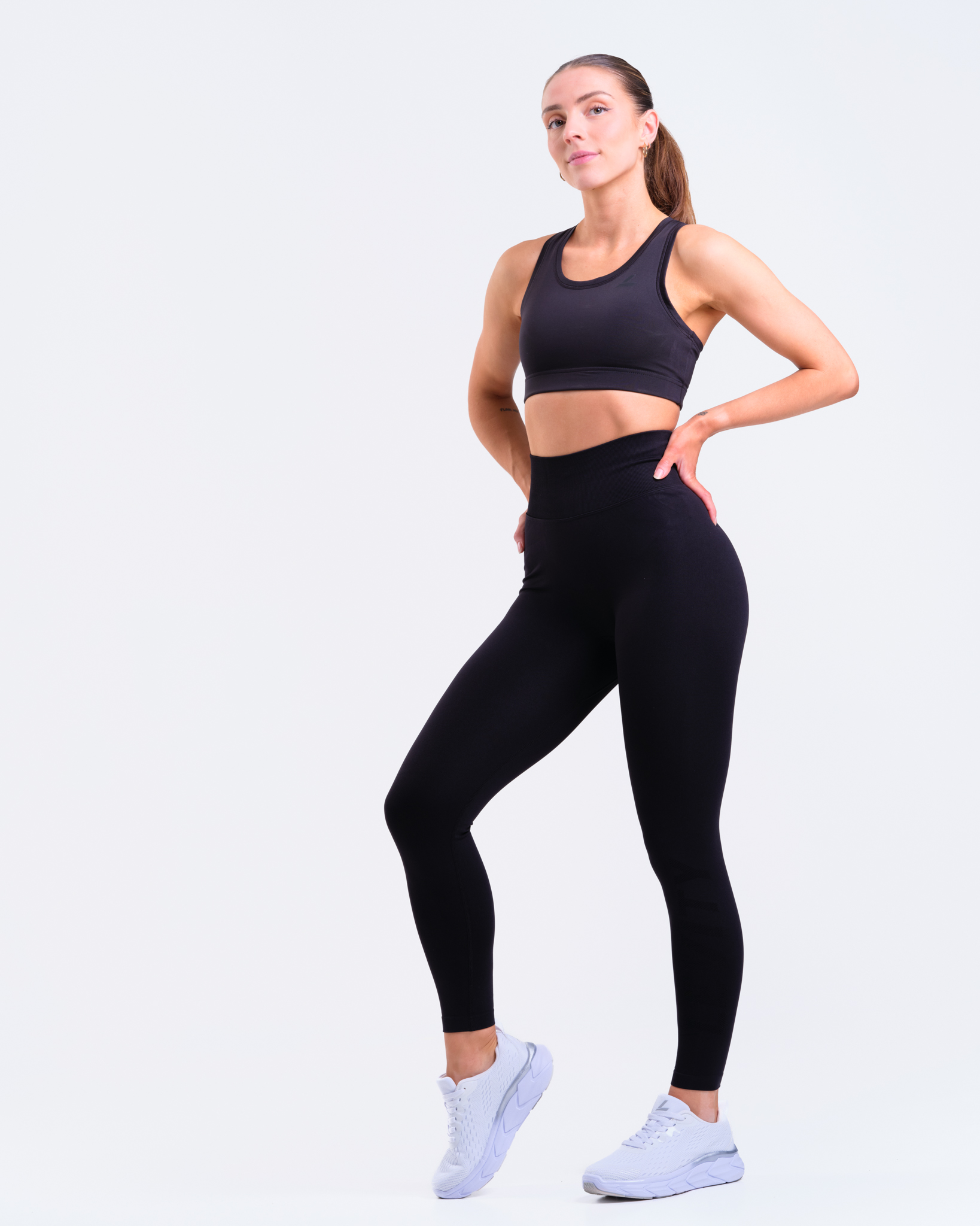 LEVITY Challenge Seamless Tights Black