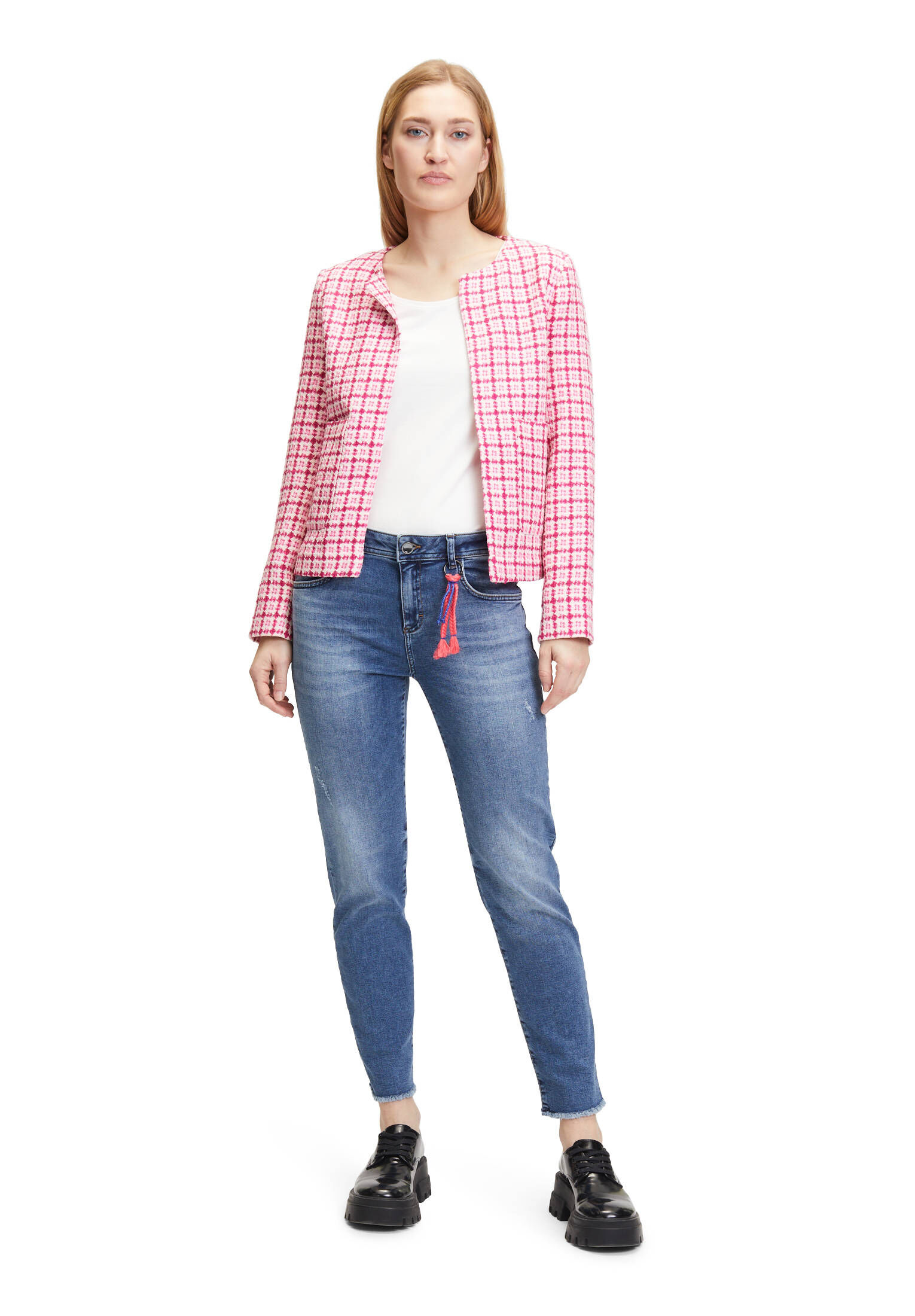 Cartoon| Damen Used Look-Jeans mit verkürztem Bein