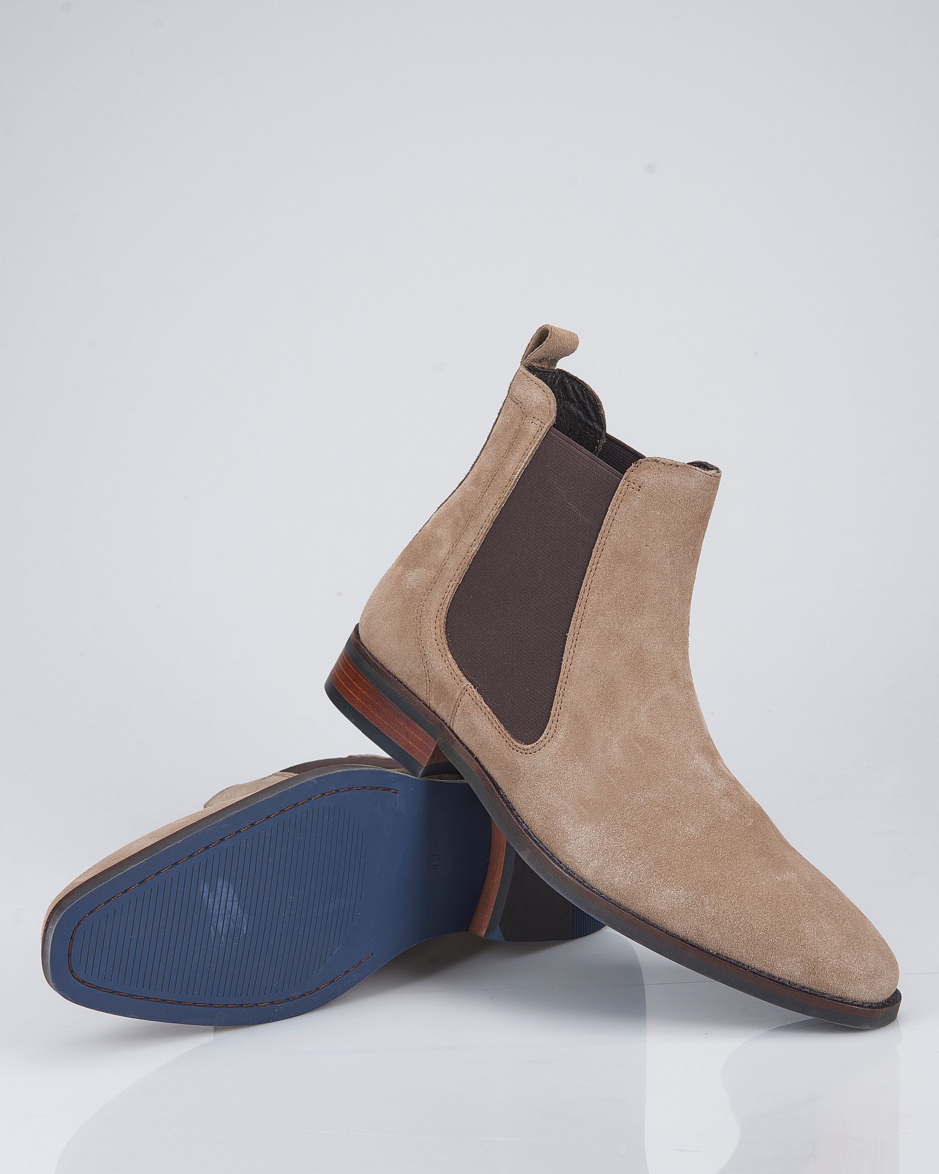 Recall Classic Boots