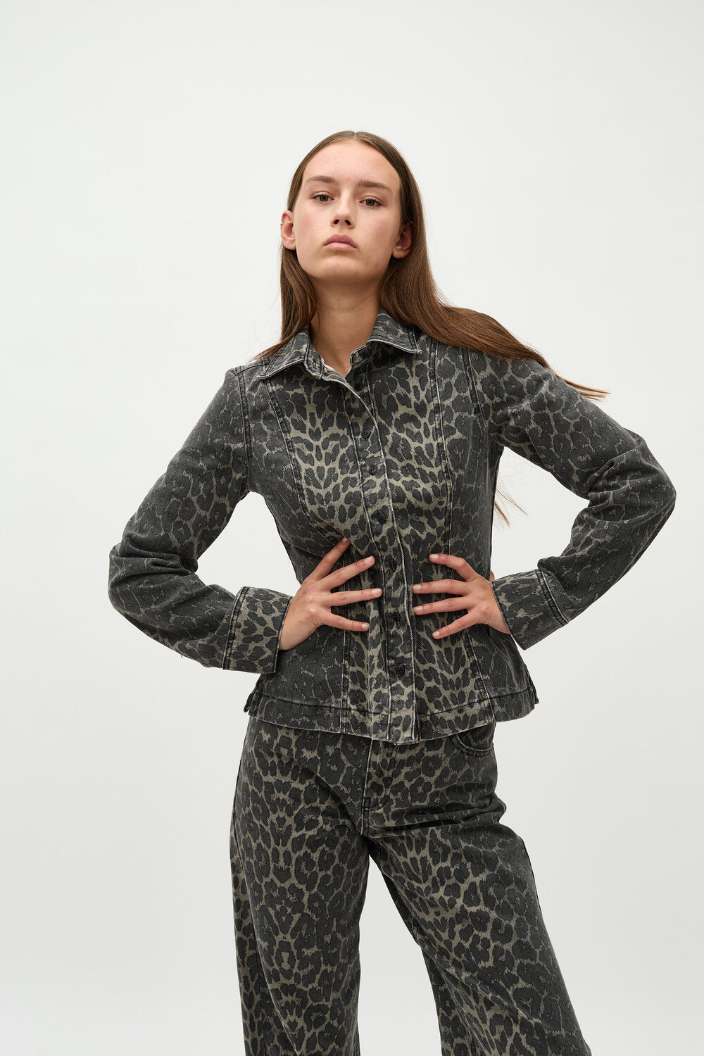 Global Funk  Firola-G denimskjorte - Dark leopard mist